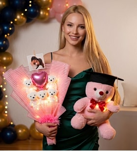 Mezuniyete Özel Fotoğraflı Pembe Ayıcık Buketi Seti – Kep Detaylı Kişiye Özel Hediye