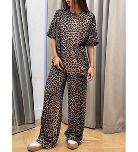 Kadın Kısa Kollu Bisiklet Yaka Iki Iplik Leopar Desenli Bluz Ve Pantolon Ikili Takım