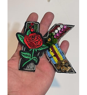 9X10 CM PUL PAYETLİ NAKIŞ İŞLEMELİ K HARFİ APLİK YAMA ARMA AKSESUAR