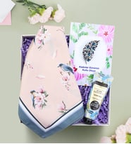Fular Krem Broş Hediye Seti (Pembe)