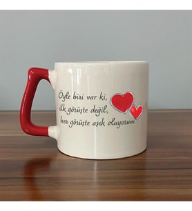 Öyle Biri Var Ki Baskılı Kırmızı Kulplu D Kupa