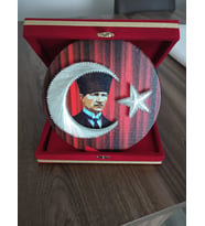 Atatürk Resimli  Kutulu Türk Bayrağı