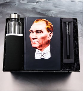 Kişiye Özel Mustafa Kemal Atatürk Resimli Defter & Özel Kılıflı 500Ml Cam Matara & Siyah Mat Roller Kalem Hediye Seti