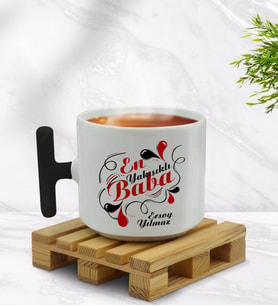 BK Gift Kişiye Özel En Yakışıklı Baba Tasarımlı Siyah T Kulplu Middle Kupa Bardak-1