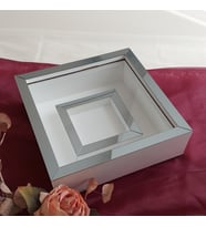 25x25 Cm Beyaz-Füme Fotoğraf Bölümlü Anı Çerçevesi! İsimsiz Ledsiz! Gül Saklama Kutusu