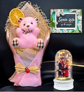 Led Işıklı Fotoğraflı Fanuslu Pembe Ayıcık Buketi – Doğum Günü & Özel Gün Hediyesi