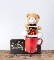 Kişiye Özel Sevgililer Günü Hediye Seti- Seni Seviyorum Stant- Peluş Ayıcık Anahtarlık-Kırmızı Kupa-Polaroid Fotoğraf