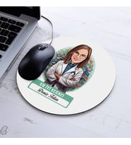 Kişiye Özel Hediye Karikatürlü En Başarılı Kadın Eczacı Mousepad