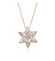 Gümüş Rose Beyaz Lotus Çiçeği Kolye