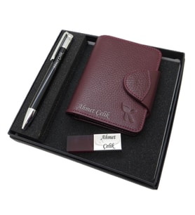 Signator D264 İsme Özel Set - Deri Cüzdan Kartlık + 32Gb Kristal Usb Bellek  + Kalem Seti  İsme Özel Hediyelik Set (Karışık)