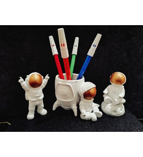 3'lü set Astronot Kalemlik Ve Masa Dekorları Biblo Heykel Obje