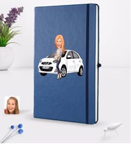 BK Gift Kişiye Özel Plakalı Kadın Nissan Micra Karikatürlü Lacivert Termo Deri Defter 16x24cm Model 1
