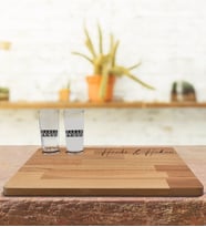 BK Gift Kişiye Özel 2’li Rakı Bardağı ve Doğal Masif Ahşap Servis Sunum Tepsisi Model 30