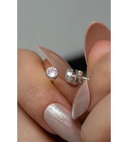 925 Ayar Gümüş Rodyum Kaplama Pembe Taşlı 5 mm Tektaş Küpe