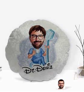 BK Gift Kişiye Özel İsimli Erkek Diş Hekimi Karikatürlü Yuvarlak Dekoratif Kırlent Yastık-2