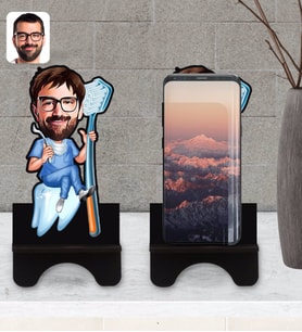BK Gift Kişiye Özel Erkek Diş Hekimi Karikatürlü Ahşap Biblo Telefon Standı-2