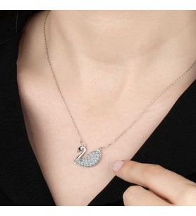 Swarovski Taşlı Gümüş Kuğu Bayan Kolye
