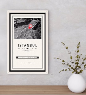 BK Gift Kişiye Özel Siyah Beyaz İstanbul Haritası Tasarımlı Dekoratif Ahşap Beyaz Çerçeveli Tablo-1