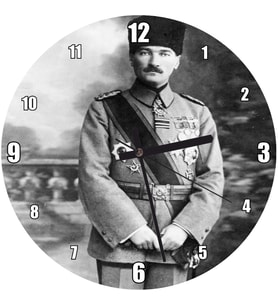 Cakatablo Atatürk Kalpaklı Madalyalı Ayakta Duvar Saati