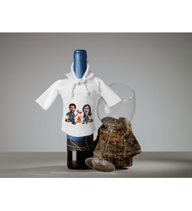 BK Gift Kişiye Özel Sevgililer Karikatürlü Mini Beyaz İçki Şişesi Tişörtü , Ev Bar Dekoru, Viski, Şarap, Votka, Rakı Şişesi Tişörtü, Ev Barı-32