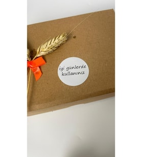İyi Günlerde Kullanınız Siyah Düz Yazılı Yuvarlak Yapışkanlı Etiket 5x5 cm 100 adet
