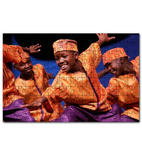 Cakapuzzle Yerel Kıyafetli Dans Eden Afrikalı Çocuklar Puzzle Yapboz MDF (Ahşap) (120 Parça)