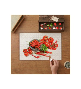 Kırmızı Acı Biberler ve Domatesler Tasarımı 240 parça Ahşap Puzzle Ahşap Kutuda MP01886