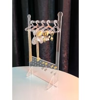 Şeffaf Pleksi Takı Standı – 5 Askılı Küpe ve Takı Organizeri (14-22 cm)