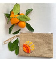 El Yapımı Punch İşlemeli Keten Clutch - Gün Batımı Desenli, Doğal ve Şık Tasarım
