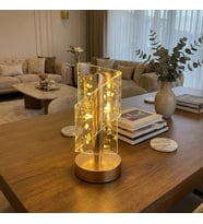 Çapraz Kavisli Kristal Altın Toz Model LED Masa Lambası – Gold Gövdeli, Dokunmatik, 3 Kademe Işık Ayarlı Şarjlı Dekoratif Lamba