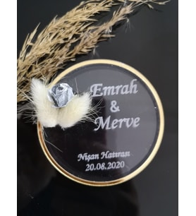 Beyaz Kuru Çiçekli Pleksi Magnet Nikah Şekeri - Nişan Şekeri - Söz Şekeri - Düğün Magnet - Nişan Magnet - Söz Magnet - Yenidoğan Magnet - Doğum Magnet - Yaş Magnet 7cm