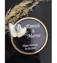 Beyaz Kuru Çiçekli Pleksi Magnet Nikah Şekeri - Nişan Şekeri - Söz Şekeri - Düğün Magnet - Nişan Magnet - Söz Magnet - Yenidoğan Magnet - Doğum Magnet - Yaş Magnet 7cm (Altın)
