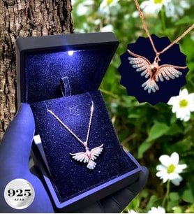Premium Işıklı Özel Kutusunda 925 Ayar Gümüş Kolye - Farklı Model Seçenekleriyle (Model 2)