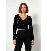 Kadın Fitted Basic V Yaka Siyah Tüylü İnci Detaylı Super Crop Uzun Kollu Triko Kazak İddialı Stil