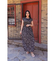 Madonna Yaka Viskon Kumaş Çiçek Desenli Yazlık Elbise (STANDART BEDEN S/M/L/XL BEDEN UYUMLU) (Siyah)