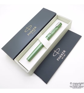 Parker Vector Yeşil XL Dolma Kalem  İsme Özel Kalem  Hediyelik Kalem