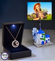 Size Özel Fotoğraflı Led Işıklı Kutusunda 925 Ayar Gümüş Kelebek Yuvası Kolye (Değirmenli)