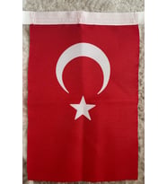 Türk Bayrağı 20x30 cm – 1. Sınıf Alpaka Kumaştan Üretilmiştir