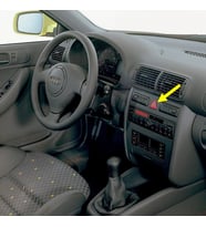Audi A3 1997-2000 Kırmızı Üçgen Dörtlü Flaşör İkaz Düğmesi 8L0941509H