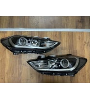Hyundai Elantra Sağ Sol Far Lambası Set Ledsiz Elekt 2016-2018