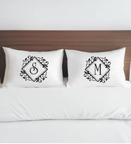 BK Gift Kişiye Özel Baş Harfli Pamuklu 2’li Yastık Kılıfı Seti-3 50x70cm , Sevgiliye Hediye, Ev Hediyesi, Tasarım Ev Tekstili