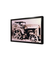 Atatürk Traktör Kullanırken Çerçeveli Cam Tablo