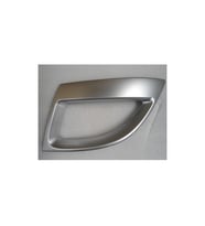 RENAULT GRAND SCENIC- 3- 10/12; ÖN TAMPON PANJURU DIŞ ÇERÇEVESİ SOL GÜMÜŞ GRI (TW) 1446-2012 623835888R
