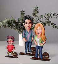 BK Gift Kişiye Özel 3’lü Aile Karikatürlü Ahşap Biblo Seti Model-2