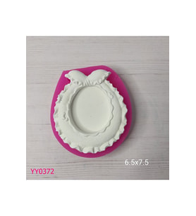 YY0372 Bebek Önlüğü Çerçeve Silikon Kalıp
