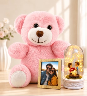 Kişiye Özel Fotoğraflı LED Işıklı Kalp Tutan Aşıklar Biblolu Fanus ve Pembe Peluş Ayıcık Kadına Sevgiliye Hediye