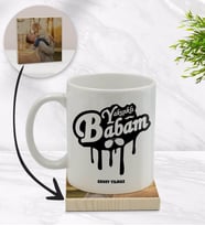 BK Gift Kişiye Özel Yakışıklı Babam Tasarımlı Beyaz Kupa Bardak ve Ahşap Bardak Altlığı Hediye Seti - Model 1