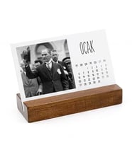 Ahşap Tabanlı Atatürk Fotoğraflı Masa Takvimi 2026 Masa Takvimi
