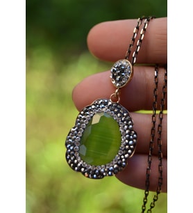 STONEAGE JEWELLERY Bayan Kolye Kedi Gözü Fıstık Yeşili (Altın / Dore)