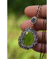 STONEAGE JEWELLERY Bayan Kolye Kedi Gözü Fıstık Yeşili (Altın / Dore)